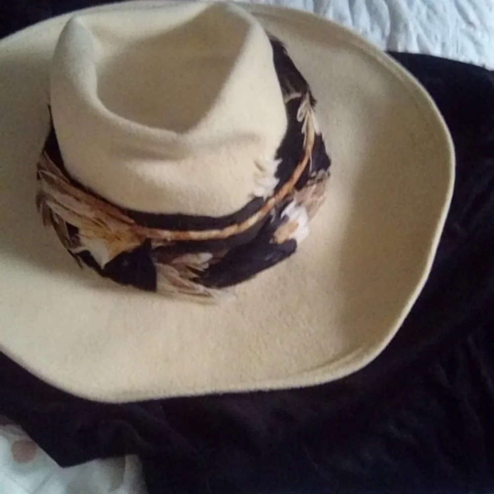 JOE Bill Miller vintage Michael Howard ladies hat. 100% wool.